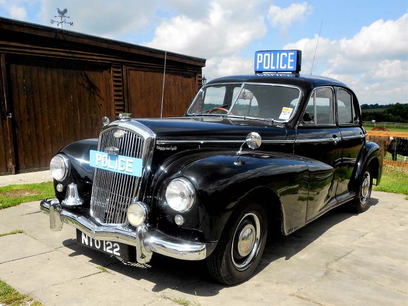 1951-wolseley-6-80-police-car-action-vehicle-05.jpg