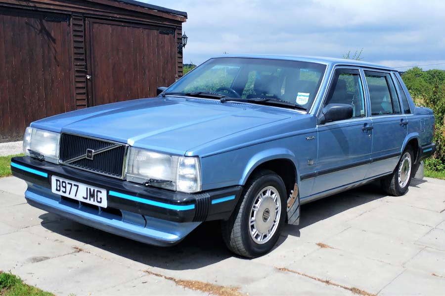 1987 Volvo 740 GLE Action Vehicle