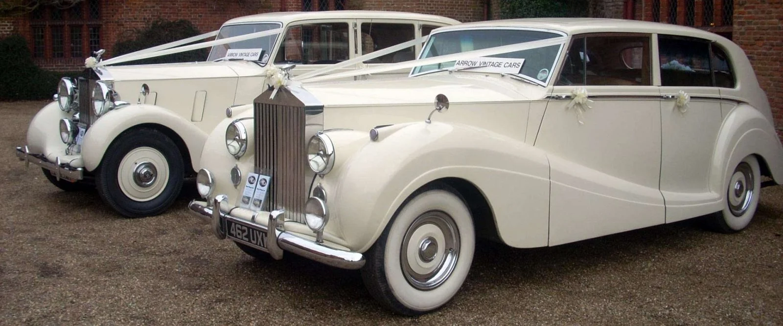 Arrow Vintage Wedding Cars Hire